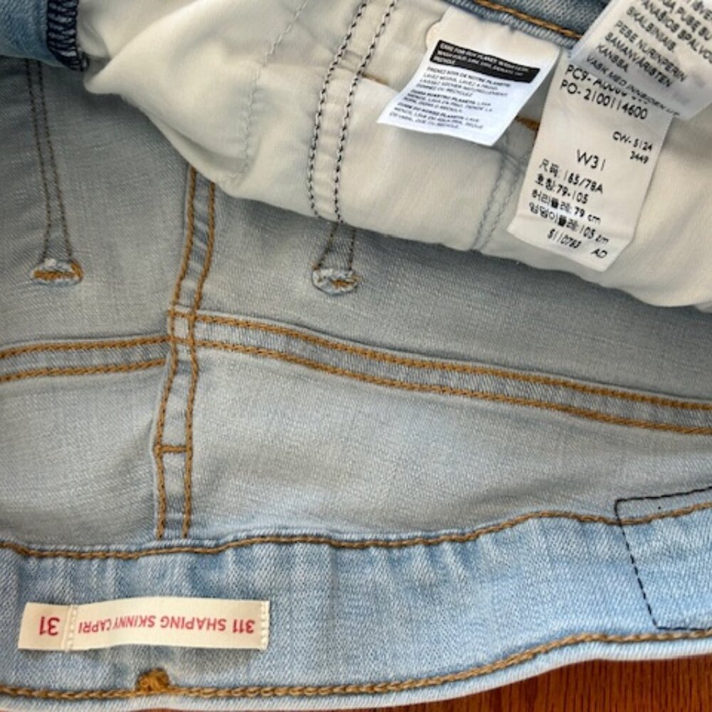 Levis 311 Shaping Skinny Capri - Picture 3 of 6